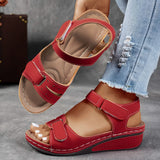 Sandales Blake confortables de Olyndra London avec semelle souple et design élégante, idéales pour un style décontracté.