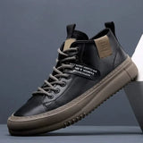 Chaussures de sport Olyndra London Marston Sneakers de court, baskets blanches avec lacets, vue de face.
